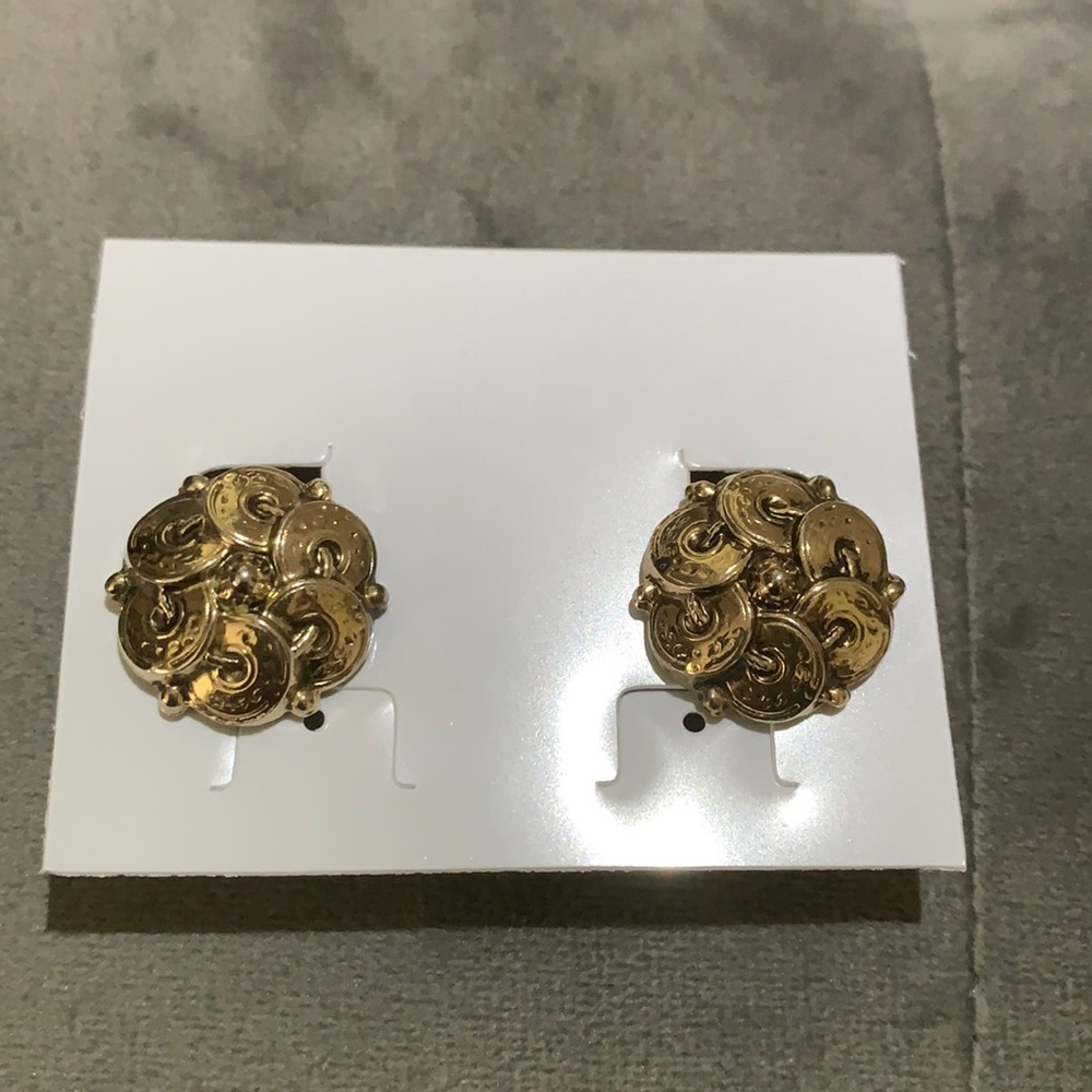 Vintage brass screw back earrings